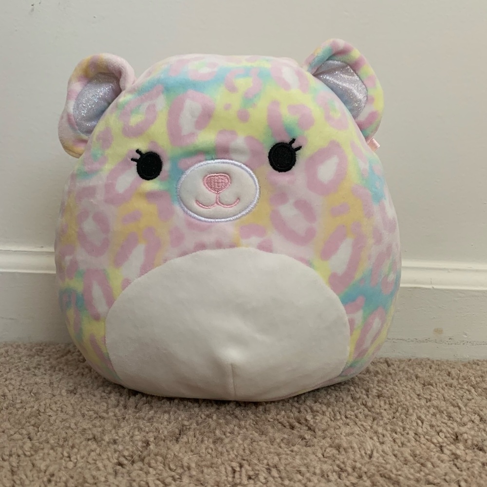 Squishmallow Michaela the Rainbow Leopard 8"
